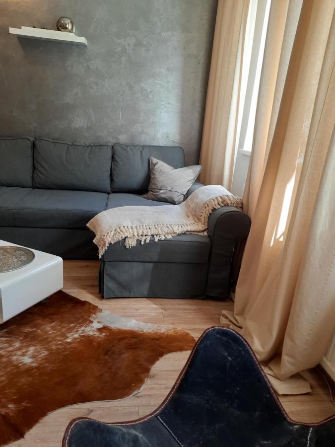 Business-Lodging Apartmenthaus ヘール・グレンツハウゼン エクステリア 写真
