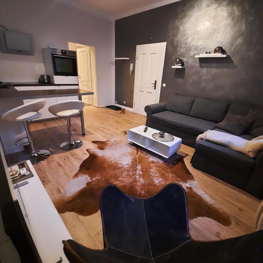 Business-Lodging Apartmenthaus ヘール・グレンツハウゼン エクステリア 写真