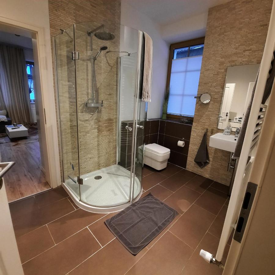 Business-Lodging Apartmenthaus ヘール・グレンツハウゼン エクステリア 写真