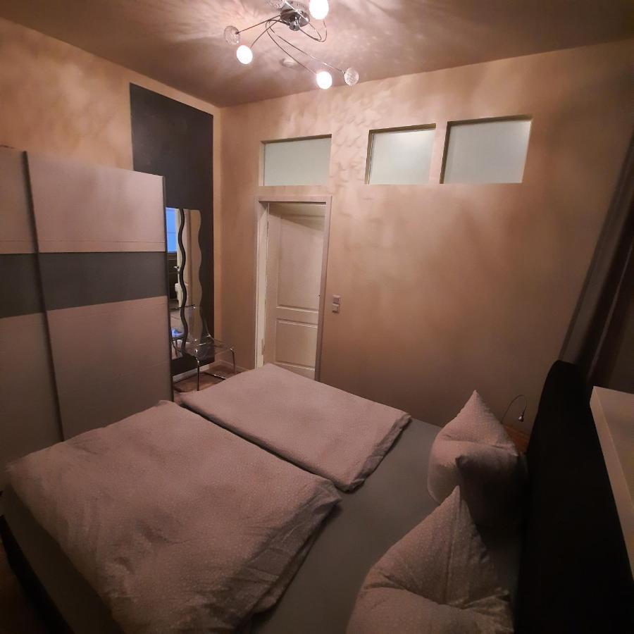 Business-Lodging Apartmenthaus ヘール・グレンツハウゼン エクステリア 写真