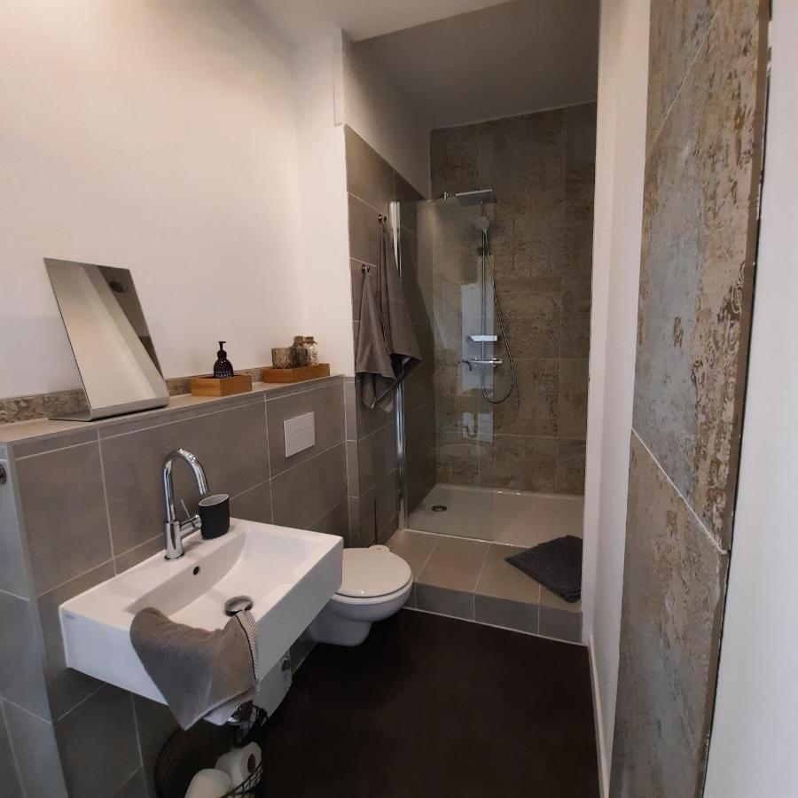 Business-Lodging Apartmenthaus ヘール・グレンツハウゼン エクステリア 写真